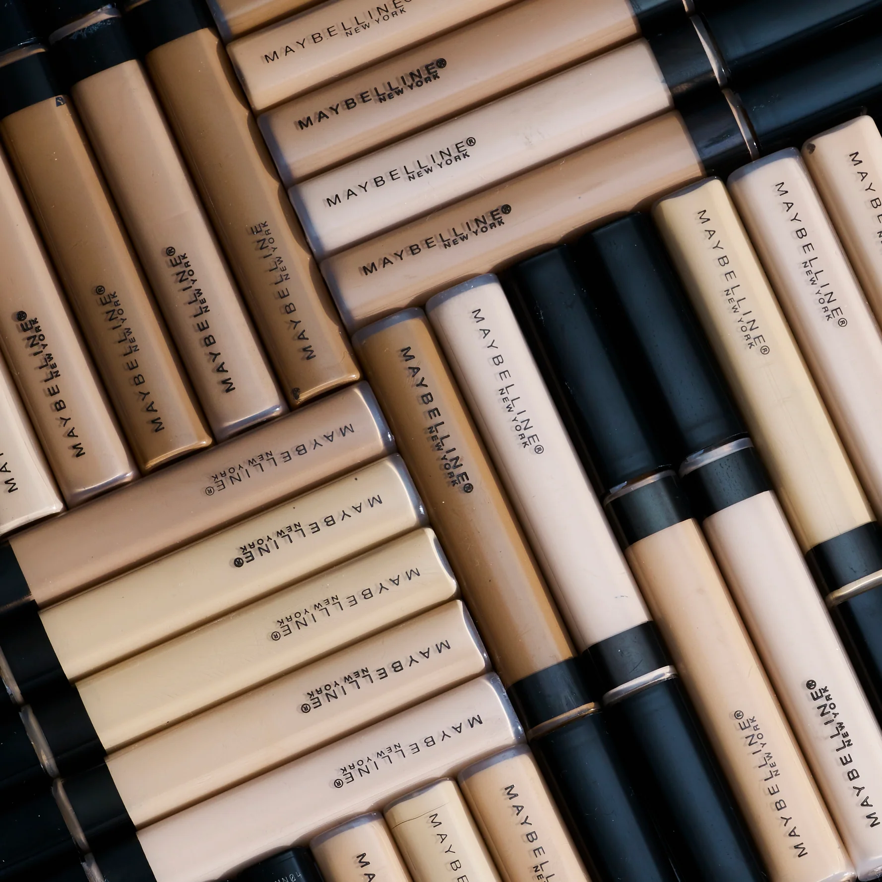 Maybelline New York Flawless Fit Me Concealer Oil and Fragrance-Free - Natural Coverage - Image 8