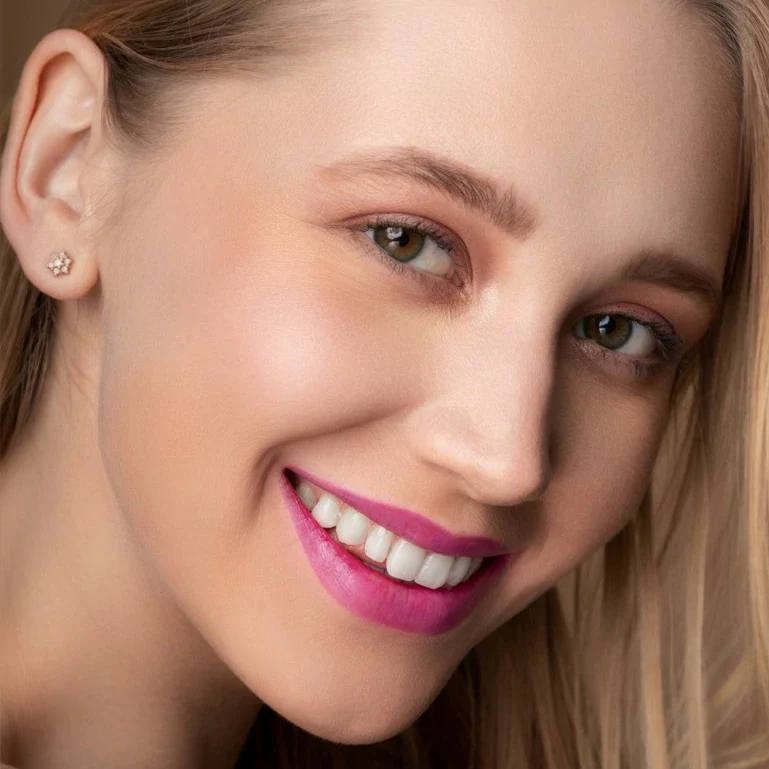 MoodMatcher Color Changing Lipstick Dark Blue To Rouge Pink - Image 3